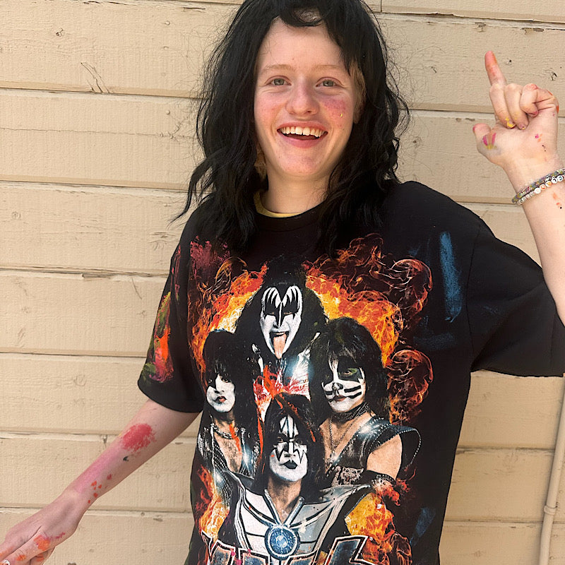 24. T-shirt - Kiss - L